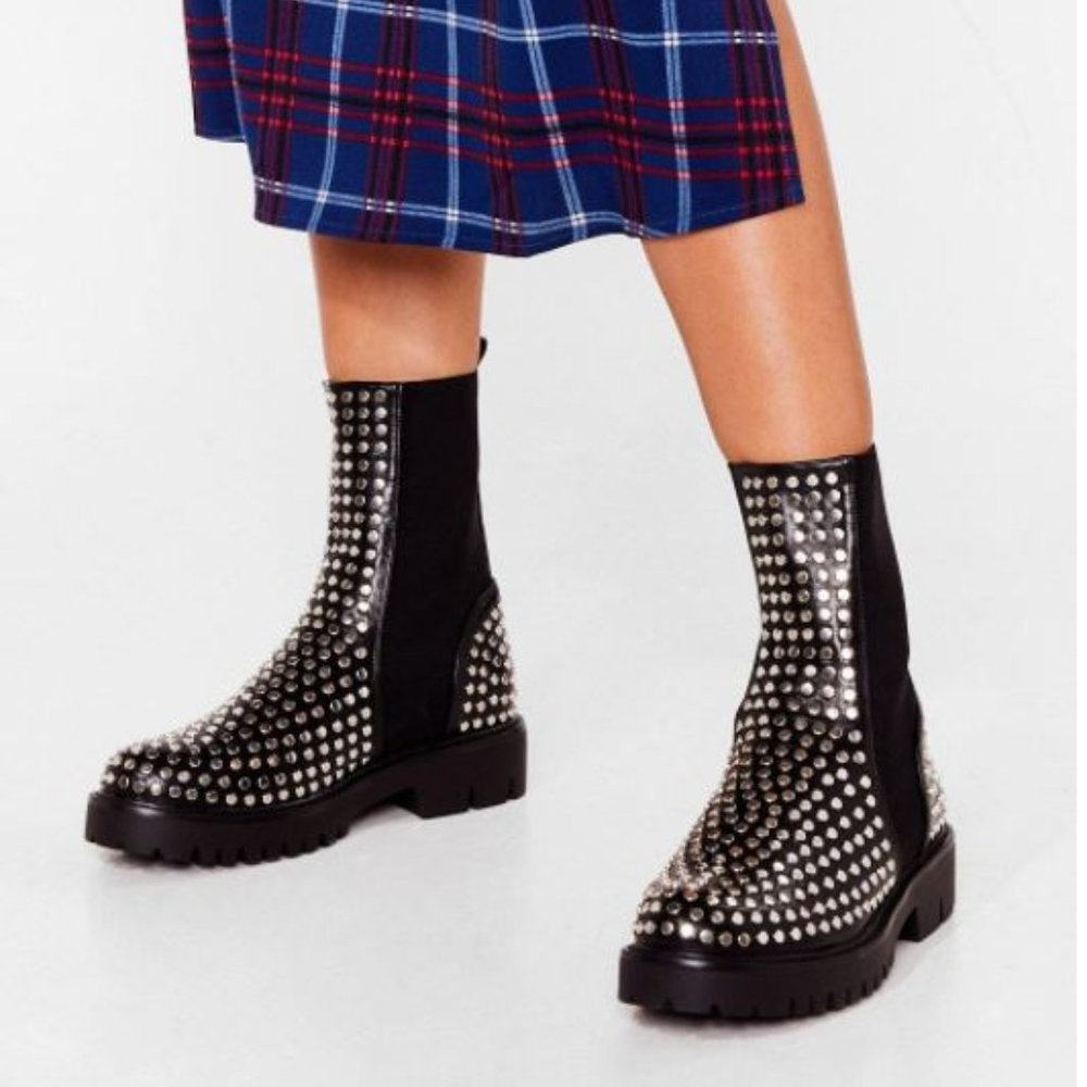 NASTY GAL | Studded Chunky Chelsea Boots